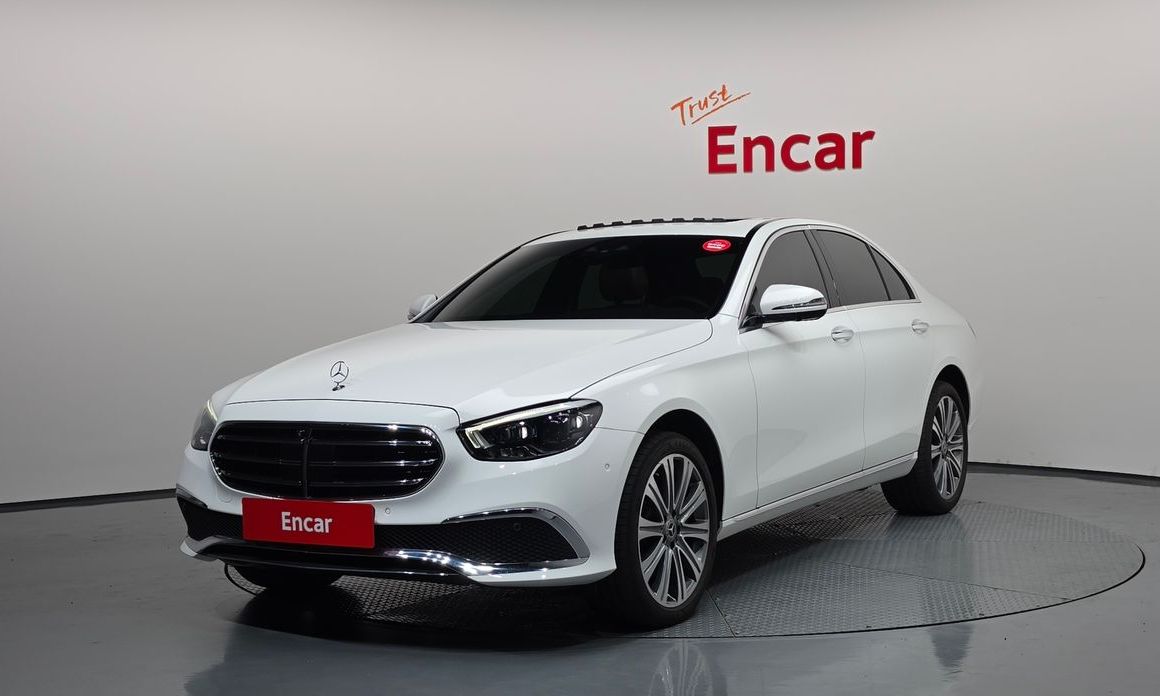 Mercedes-Benz E-Class 2023