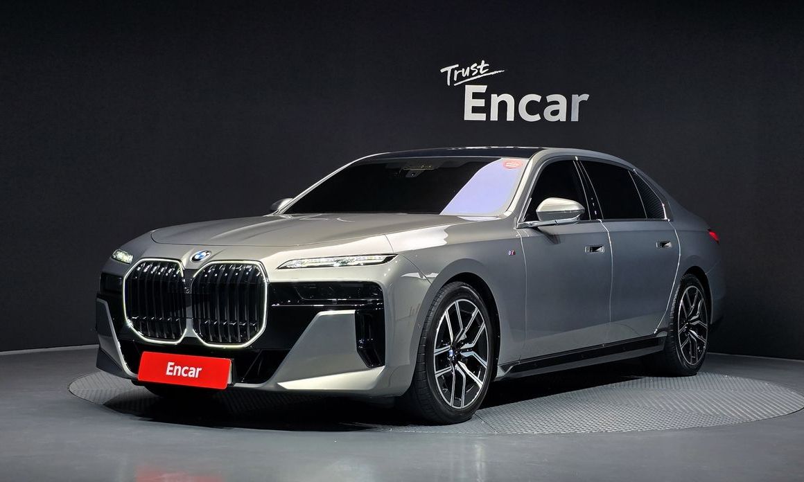 BMW 7-Series 2025