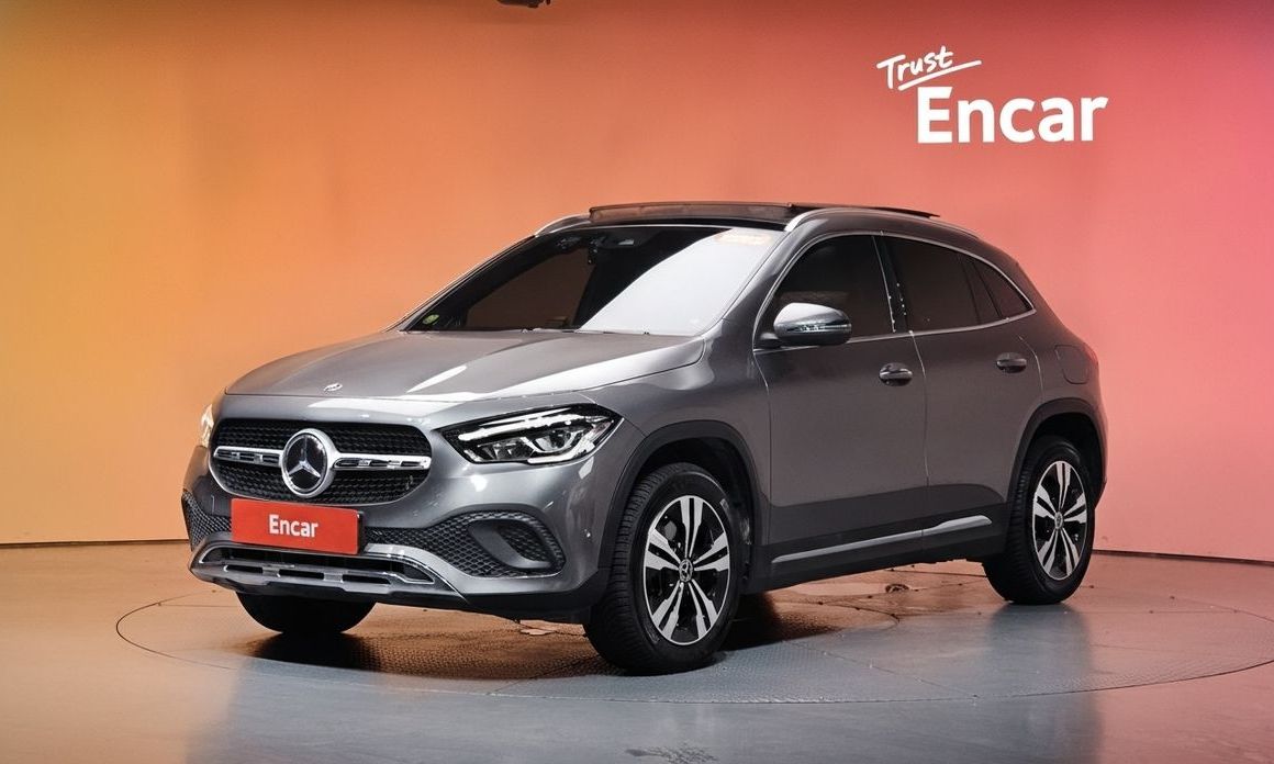 Mercedes-Benz GLA-Class 2021