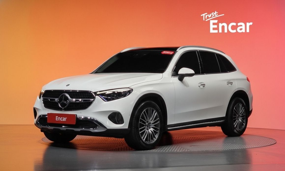 Mercedes-Benz GLC-Class 2023