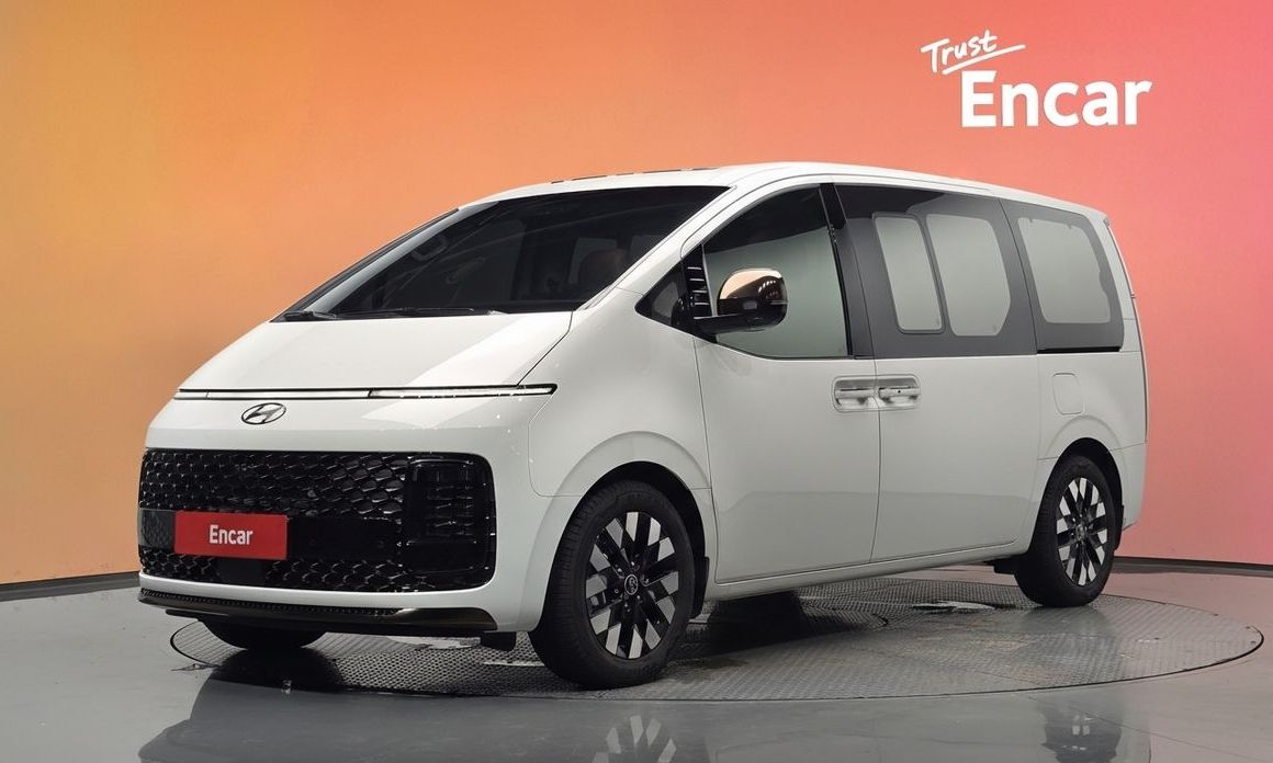 Hyundai Staria 2025
