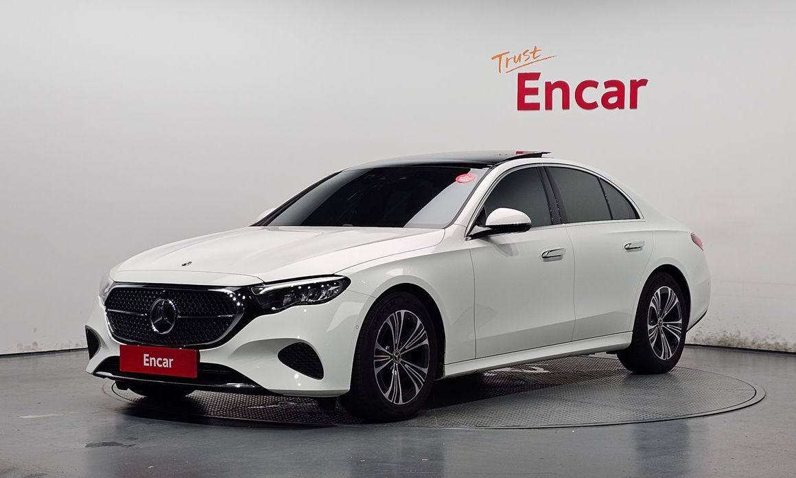 Mercedes-Benz E-Class 2024