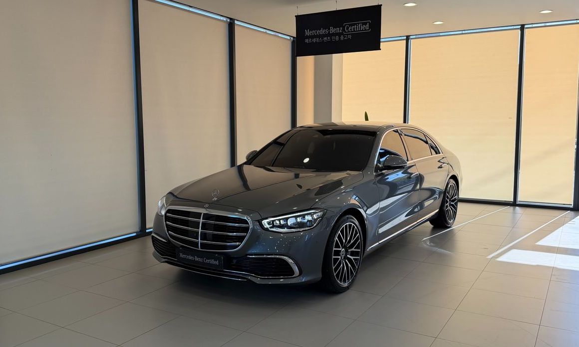 Mercedes-Benz S-Class 2025