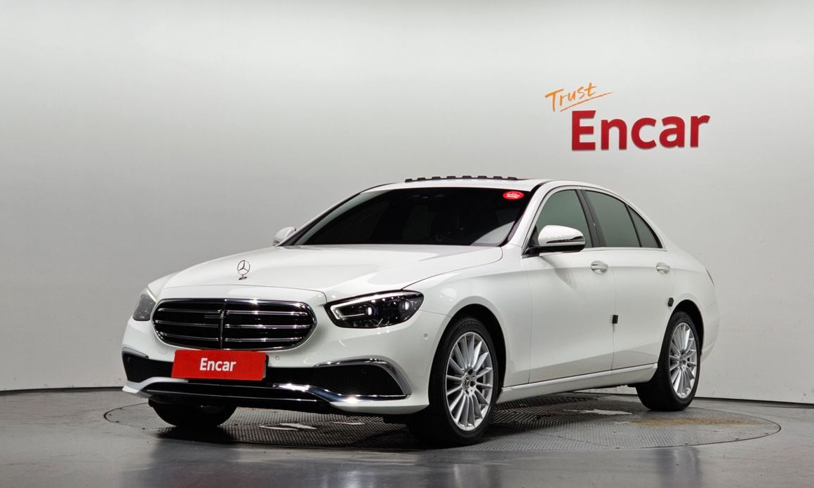 Mercedes-Benz E-Class 2021
