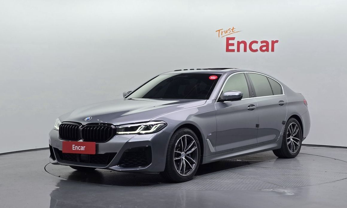 BMW 5-Series 2023