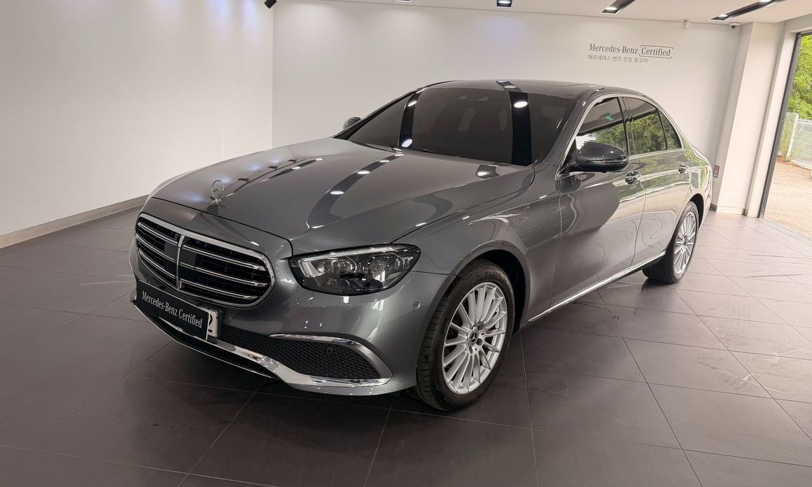 Mercedes-Benz E-Class 2022