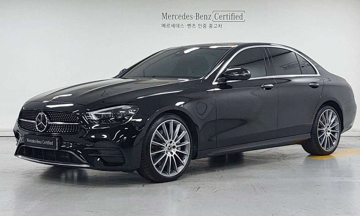 Mercedes-Benz E-Class 2022