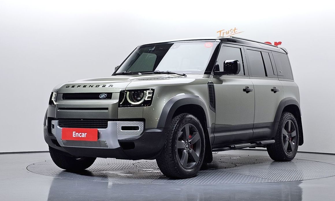 Land Rover Defender 2023