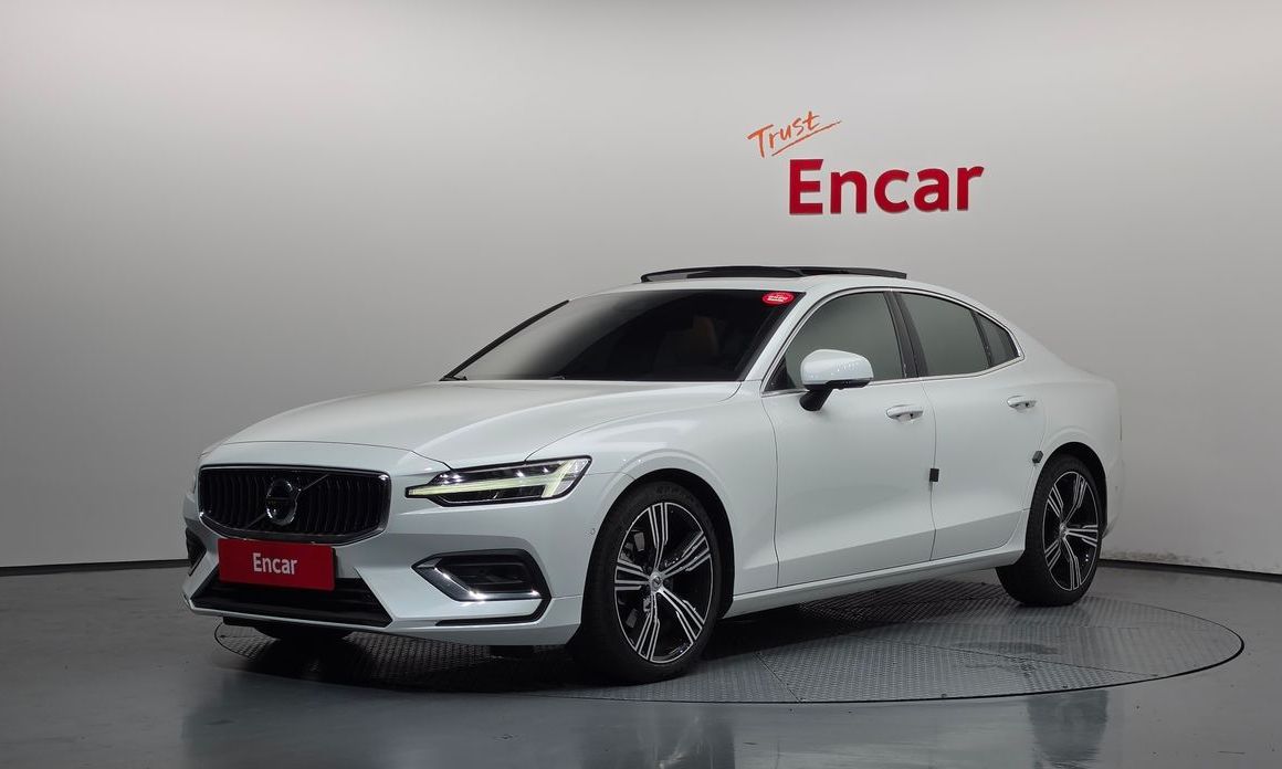Volvo S60 2022