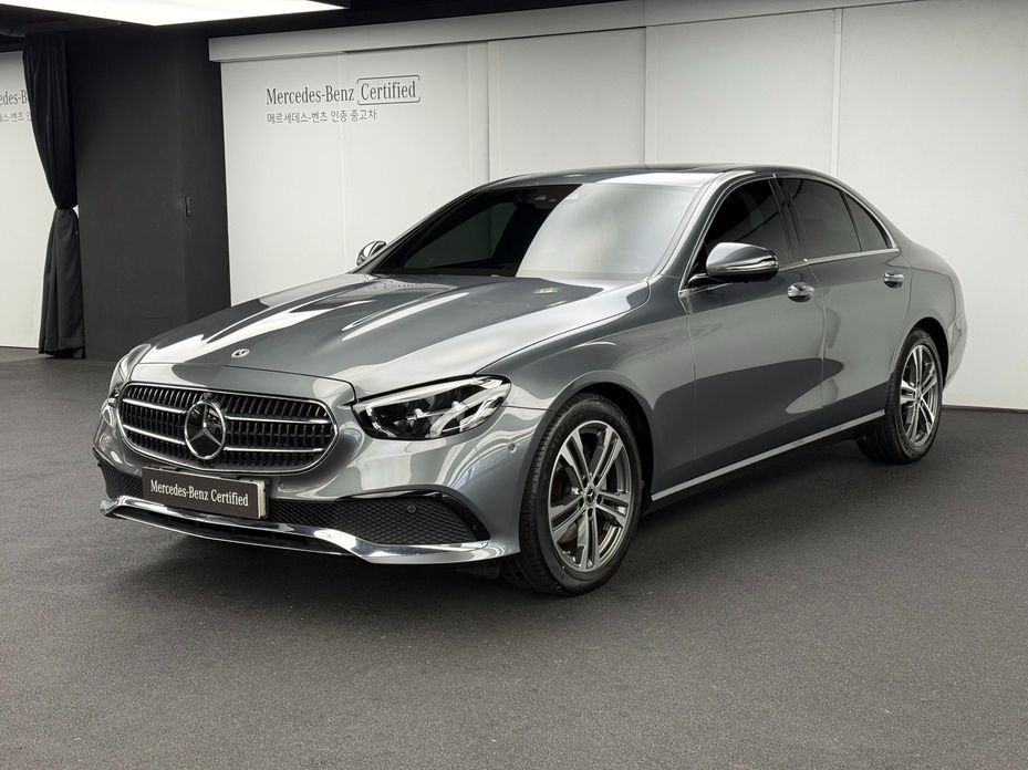 Mercedes-Benz E-Class 2023