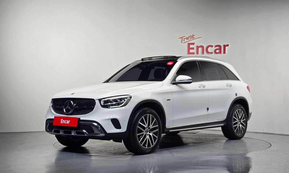 Mercedes-Benz GLC-Class 2021