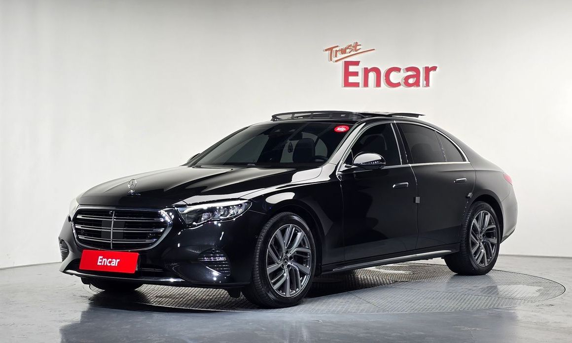 Mercedes-Benz E-Class 2024