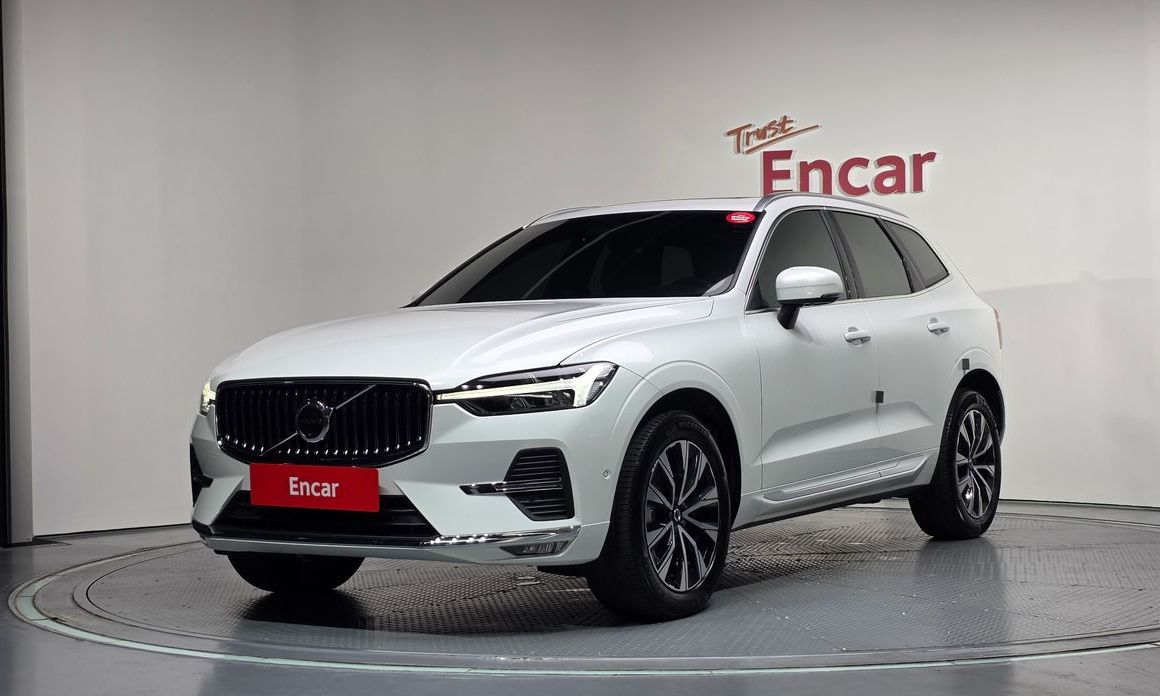 Volvo XC60 2025