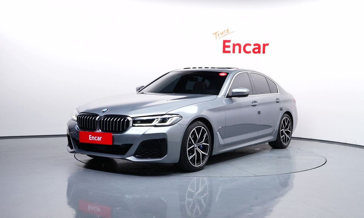 BMW 5-Series 2023