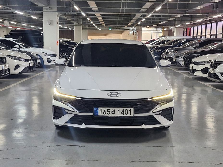 Hyundai AVANTE 2024