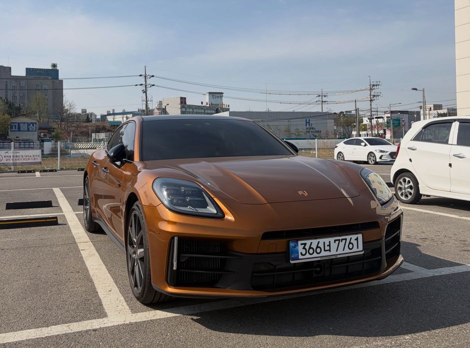 Porsche Panamera 2025