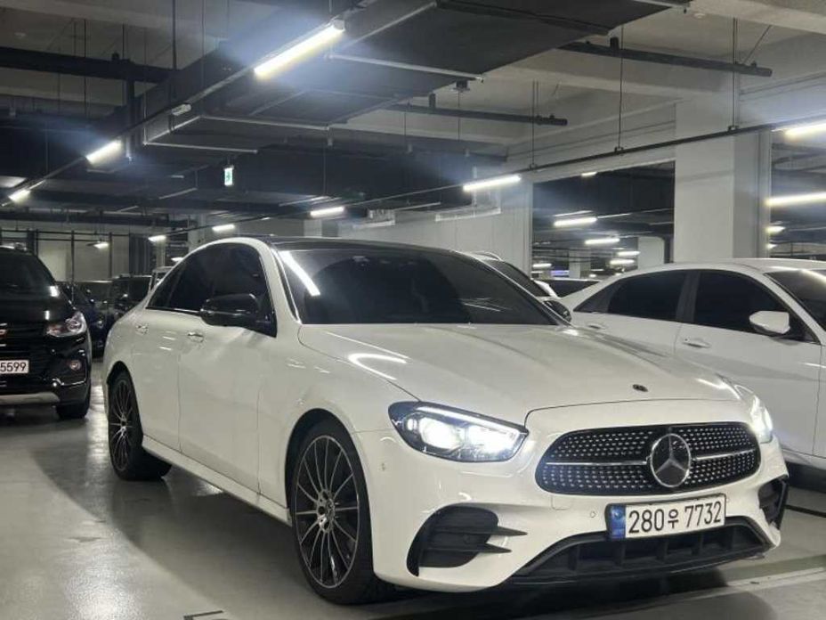 Mercedes-Benz E-Class 2023
