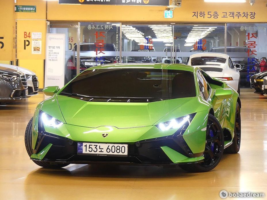 Lamborghini Huracan 2023