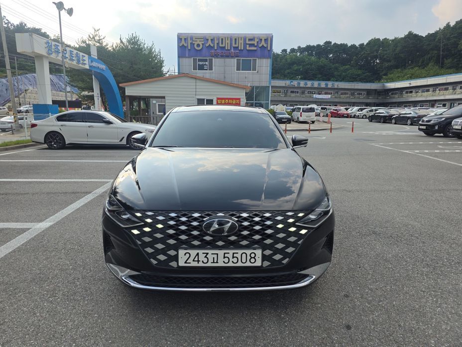 Hyundai Grandeur 2022