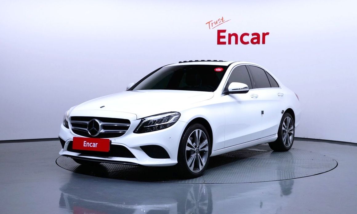 Mercedes-Benz C-Class 2021