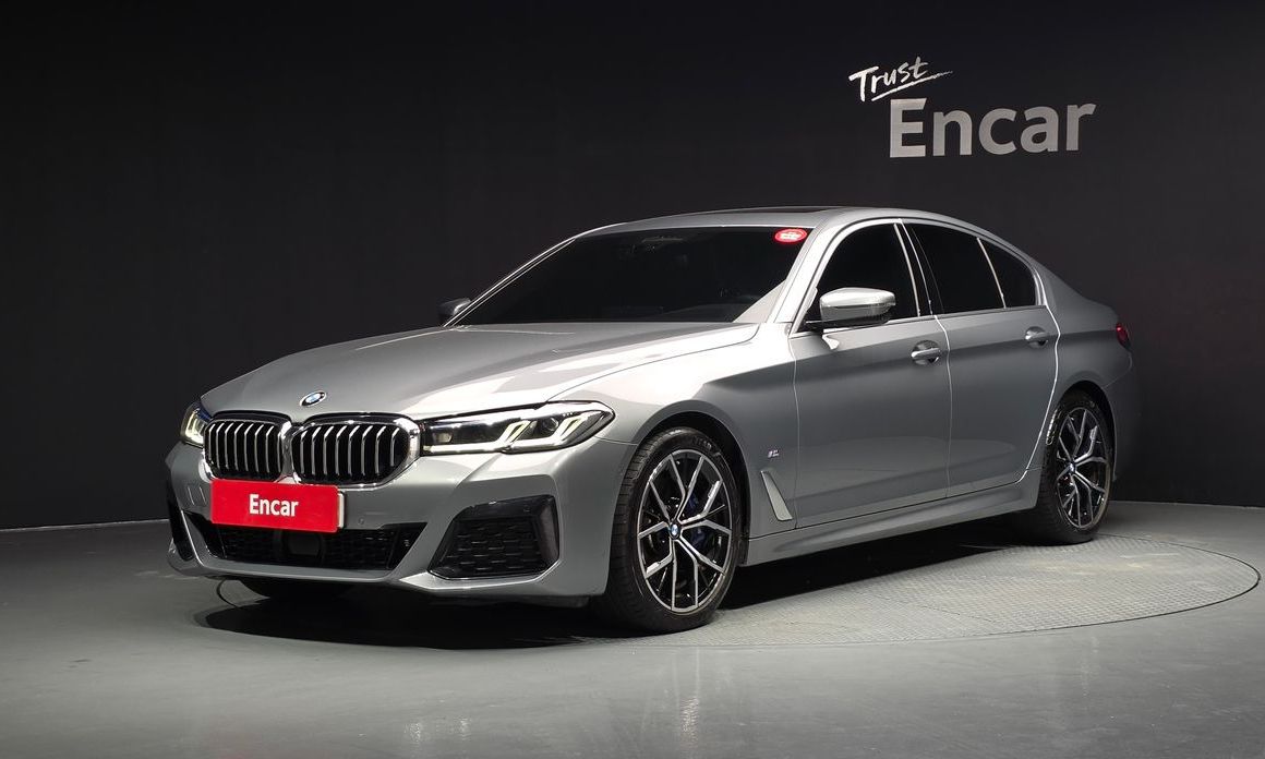 BMW 5-Series 2023