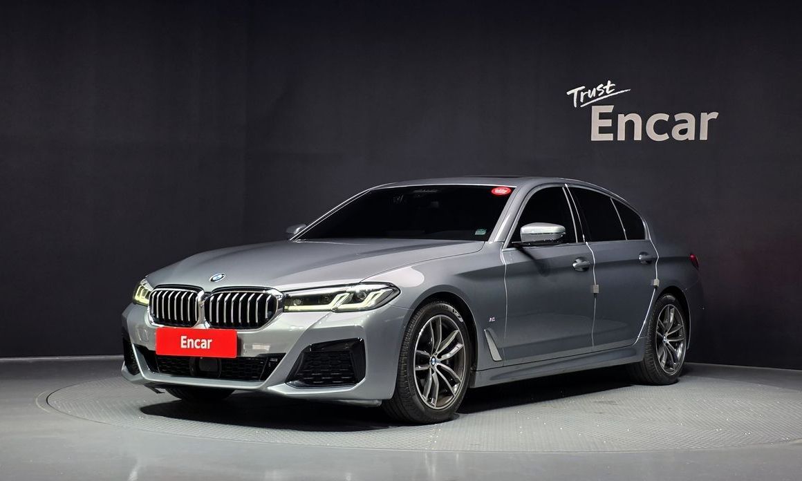 BMW 5-Series 2023