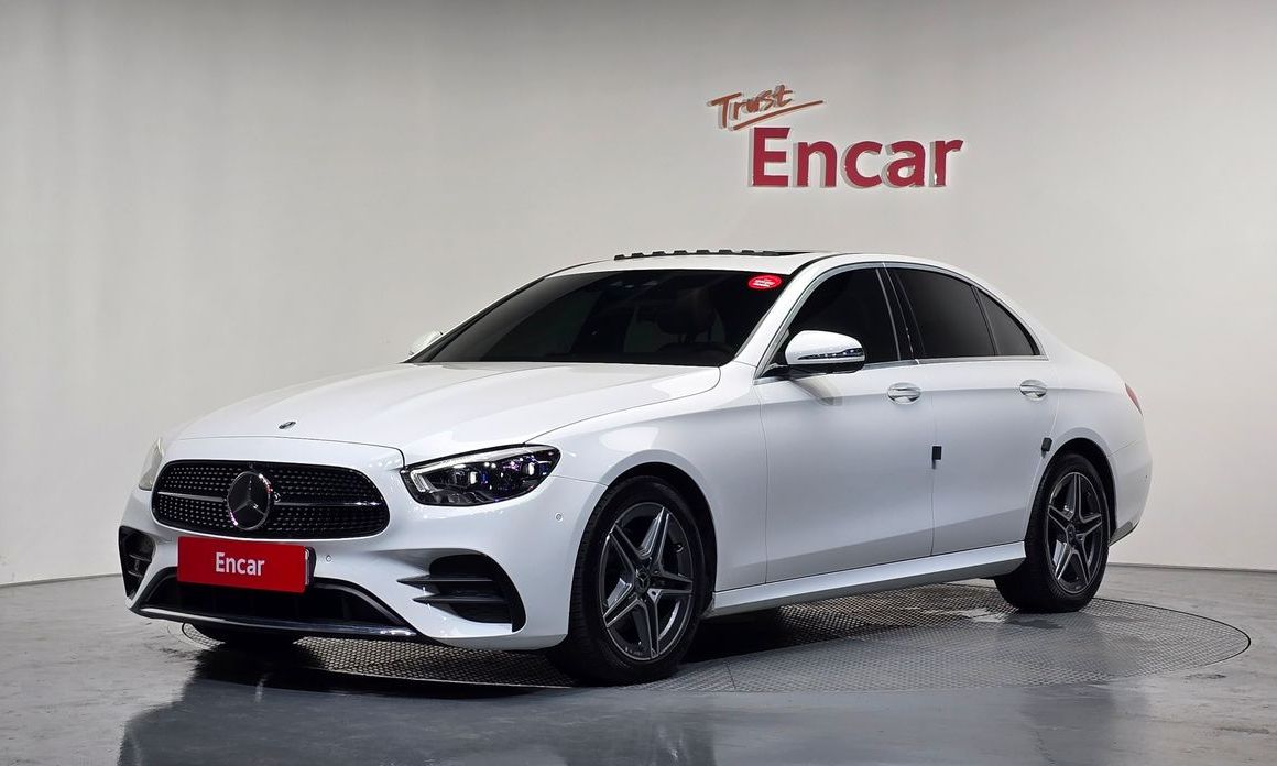 Mercedes-Benz E-Class 2023