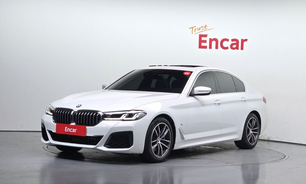 BMW 5-Series 2023