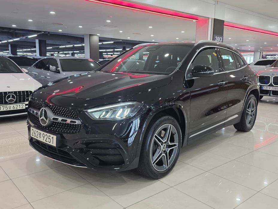 Mercedes-Benz GLA-Class 2025