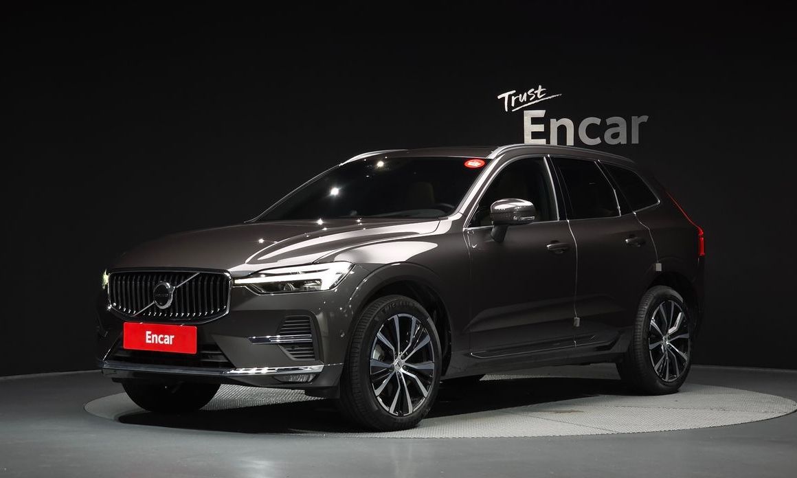 Volvo XC60 2025