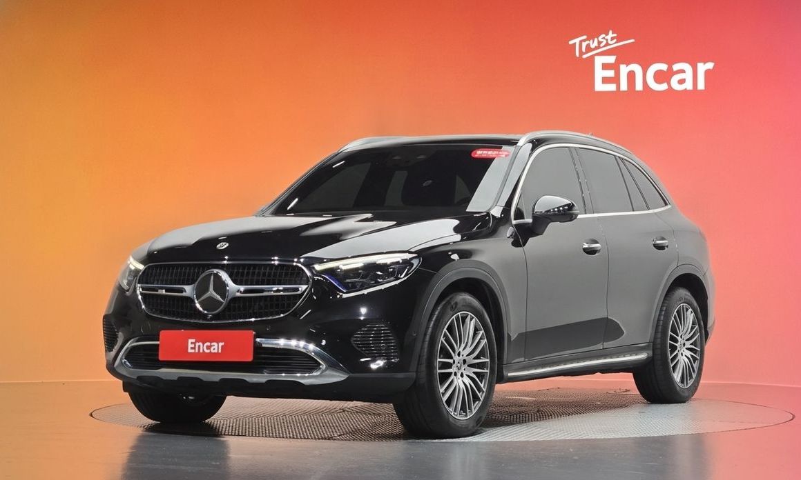 Mercedes-Benz GLC-Class 2023