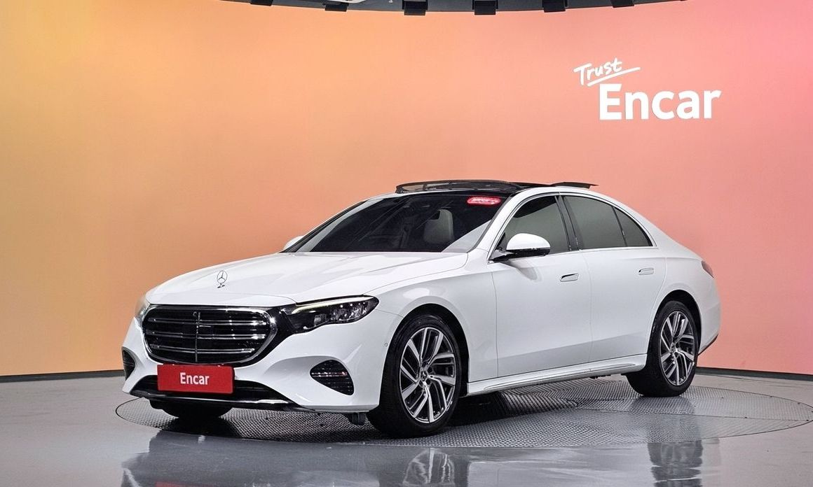 Mercedes-Benz E-Class 2024