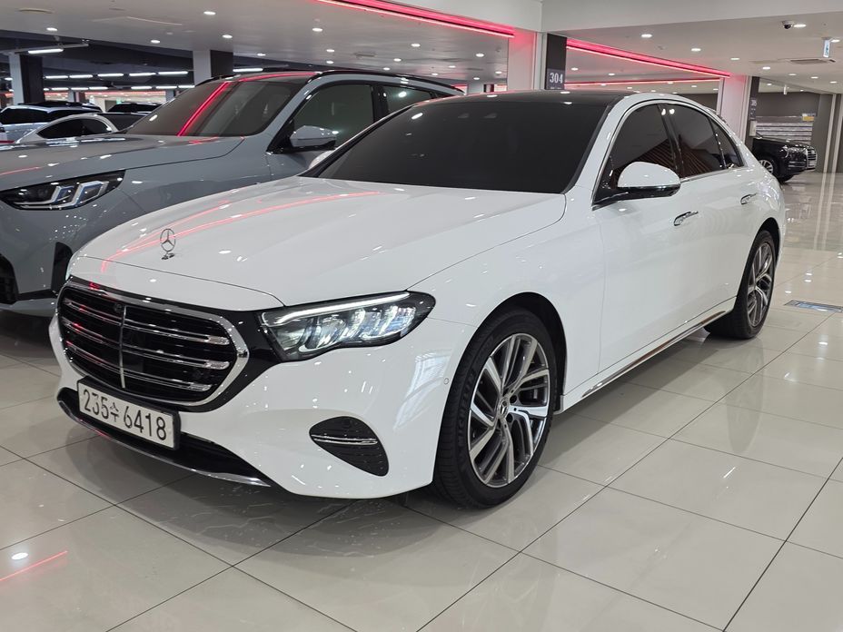 Mercedes-Benz E-Class 2024