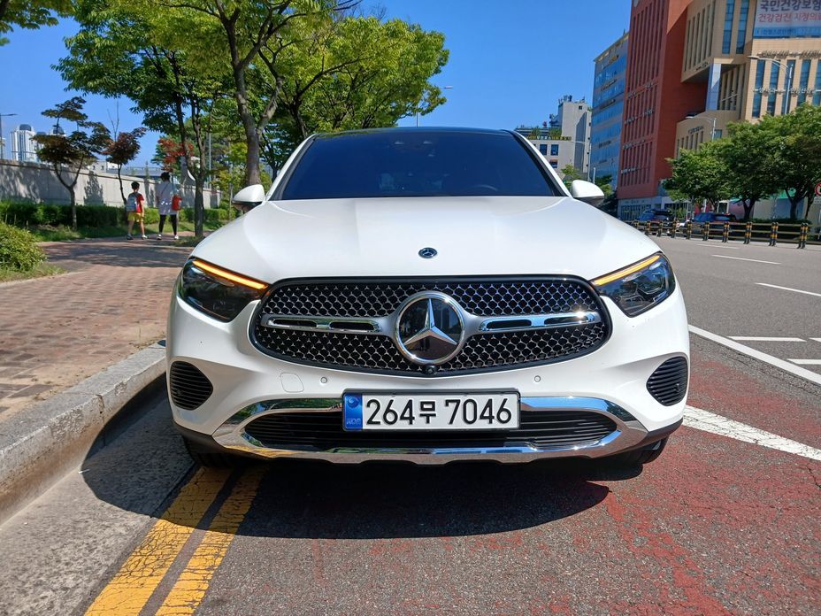 Mercedes-Benz GLC-Class 2025