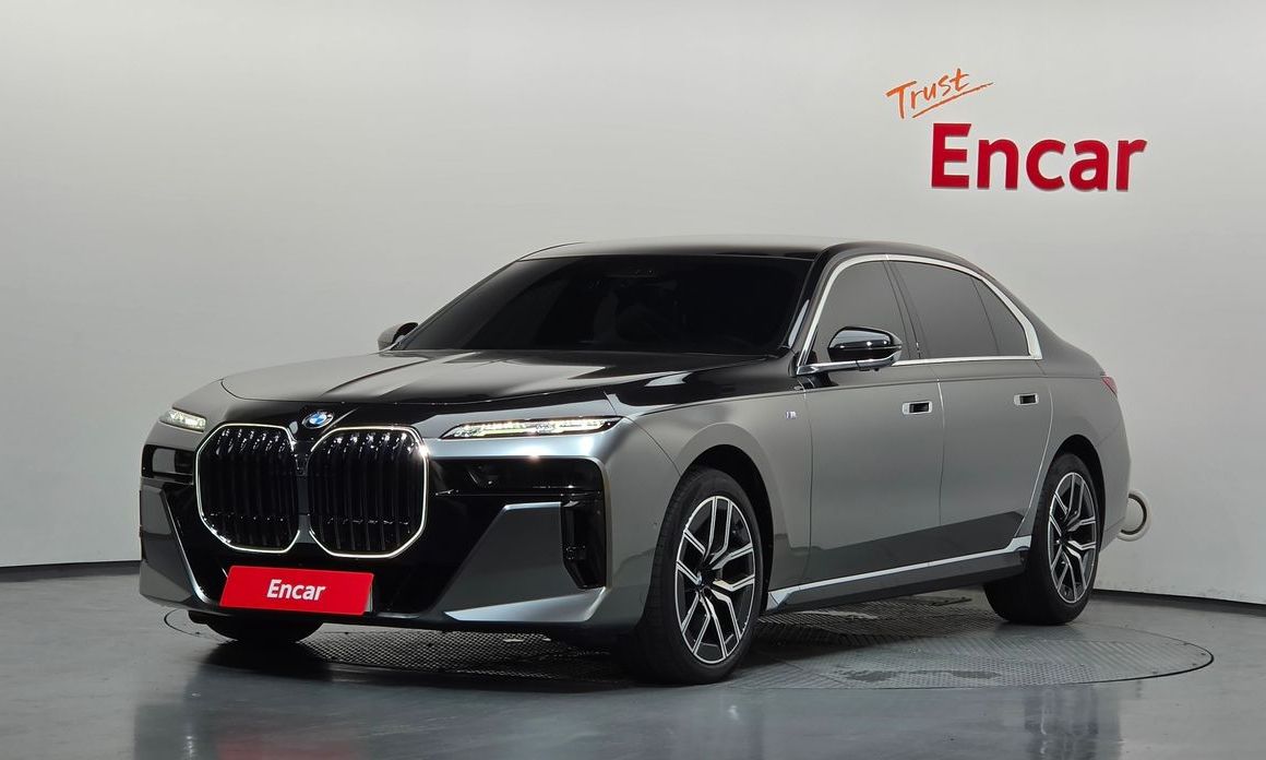 BMW 7-Series 2023