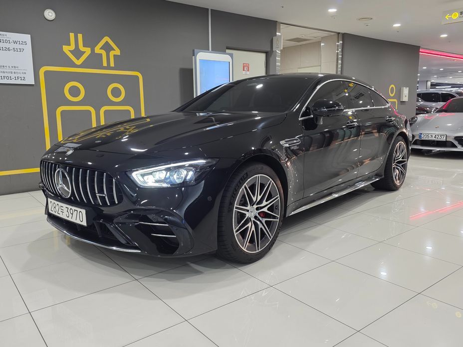 Mercedes-Benz AMG GT 2025
