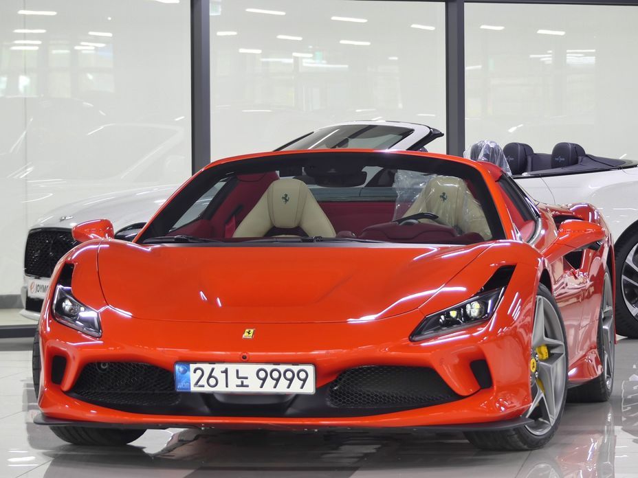 Ferrari F8 2022