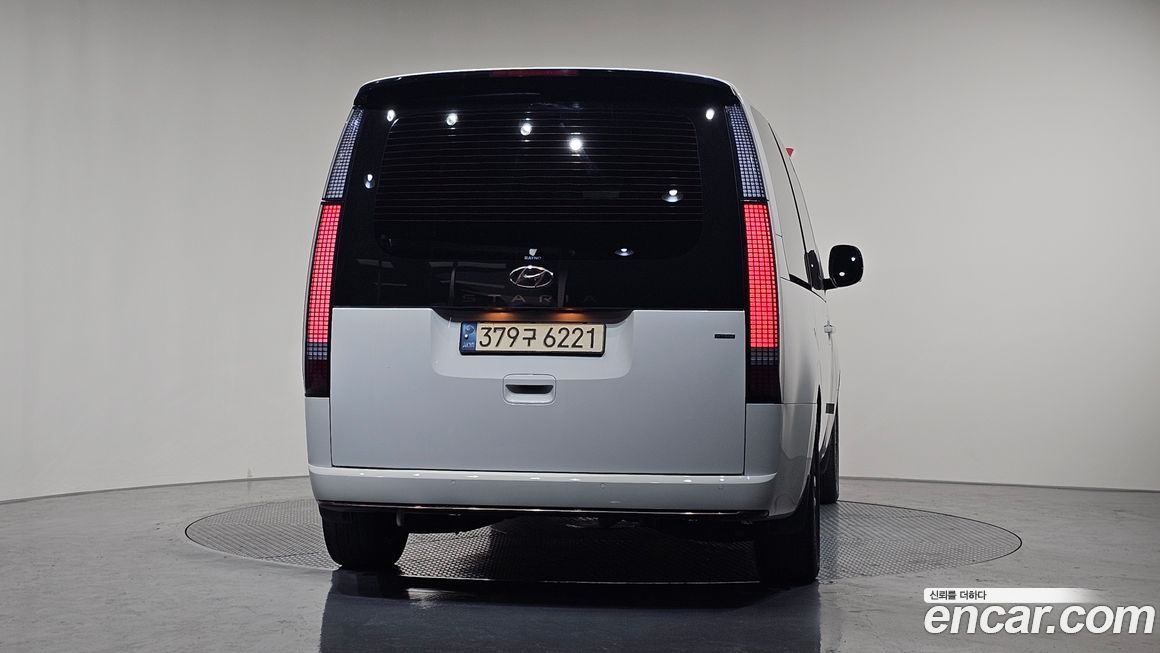 Hyundai Staria 2022