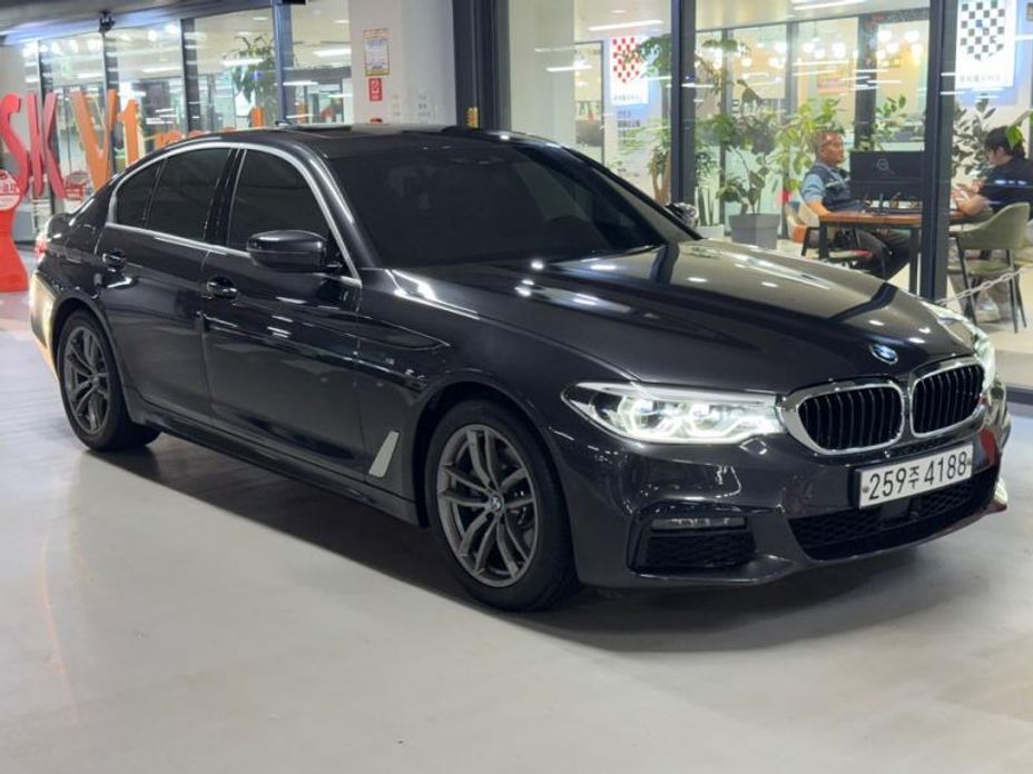 BMW 5-Series 2020