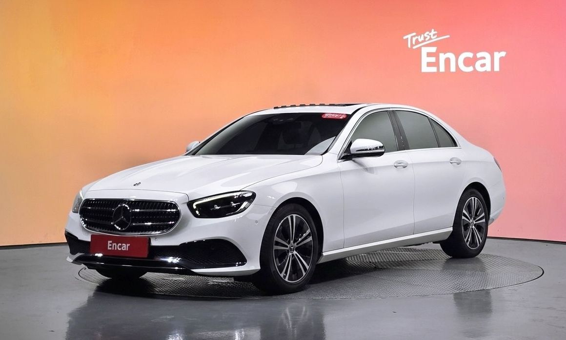 Mercedes-Benz E-Class 2021
