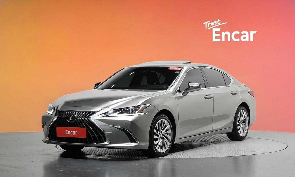 Lexus ES 2023