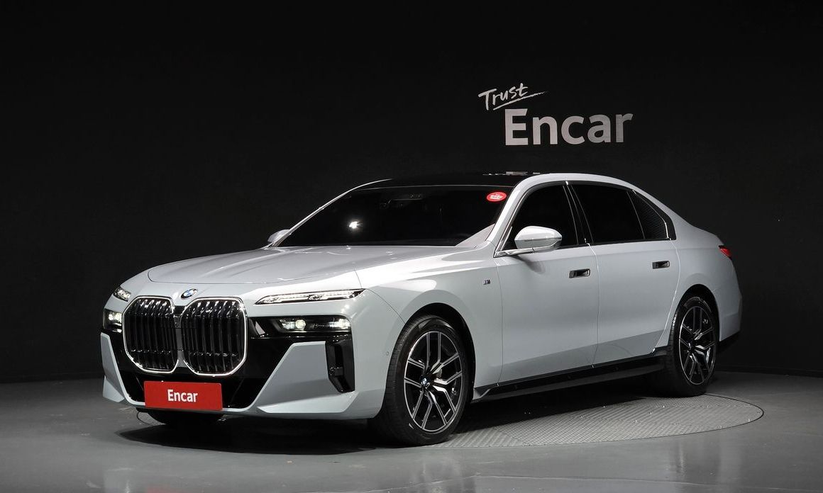 BMW 7-Series 2023