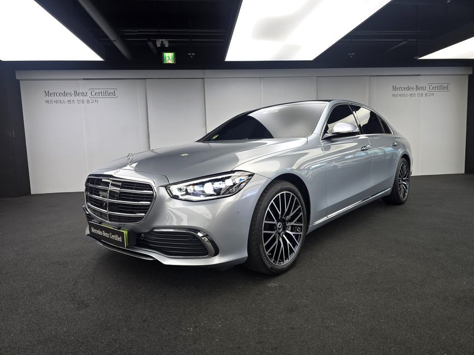Mercedes-Benz S-Class 2025