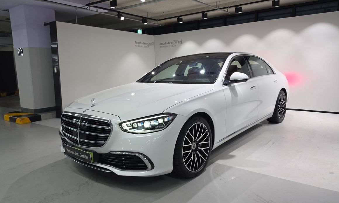Mercedes-Benz S-Class 2025