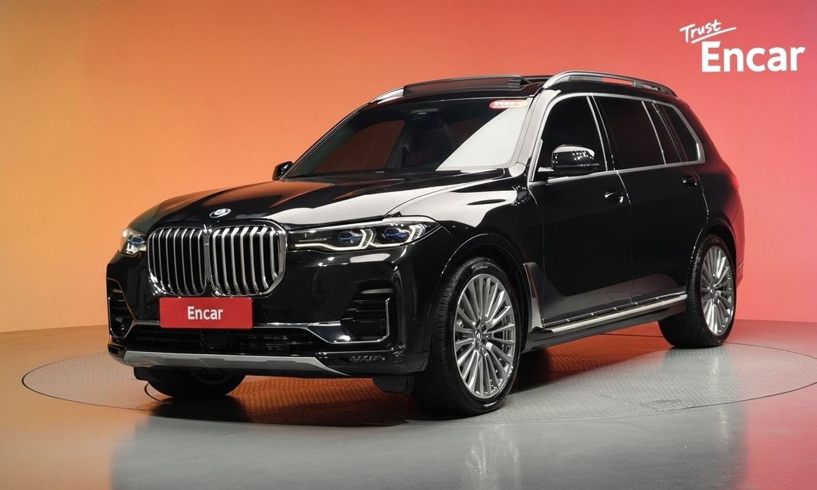 BMW X7 2021