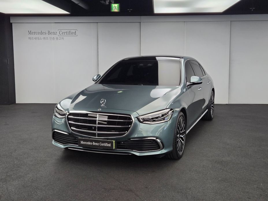 Mercedes-Benz S-Class 2025