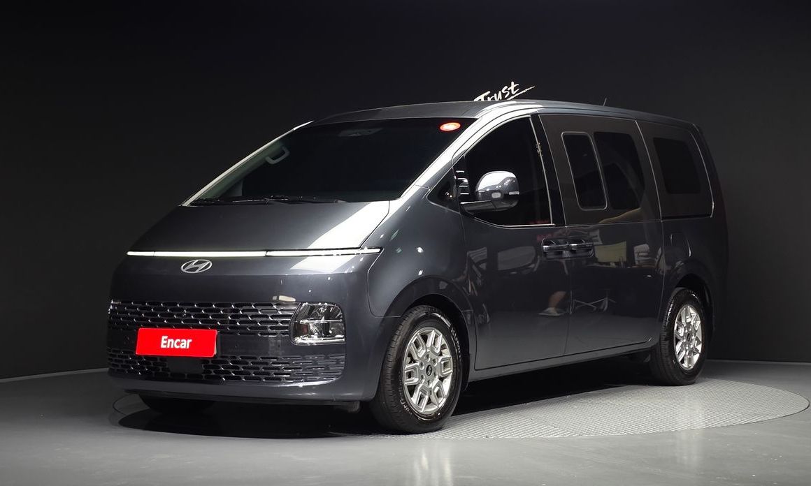 Hyundai Staria 2025