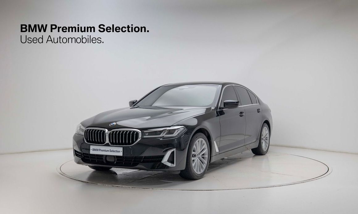 BMW 5-Series 2022