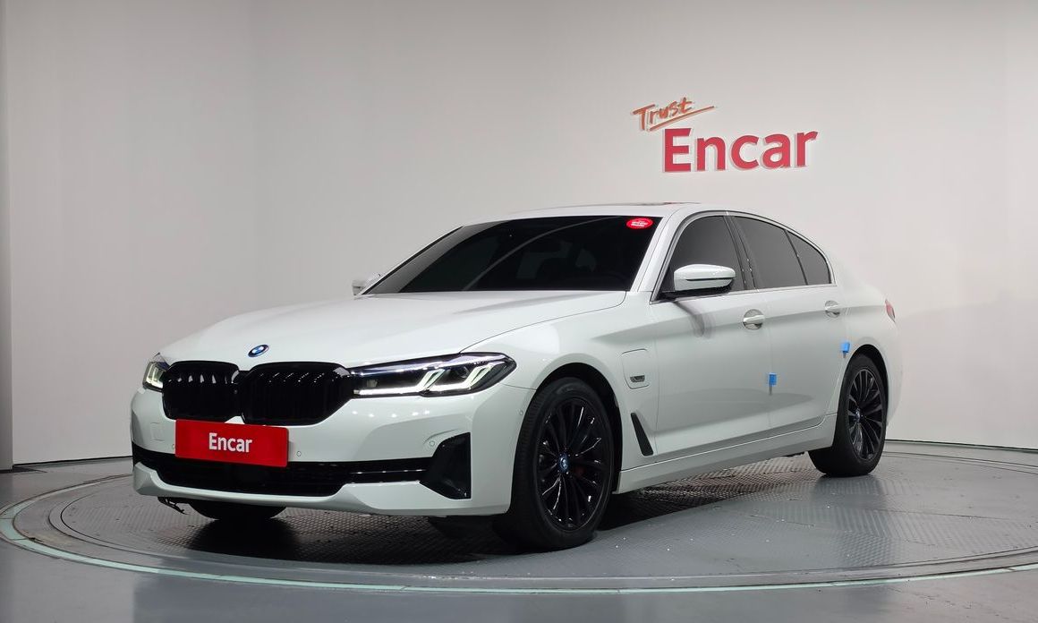 BMW 5-Series 2022