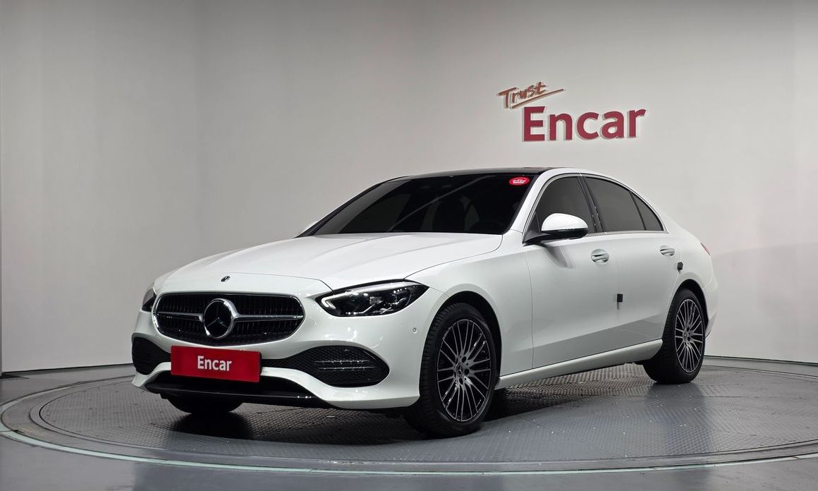 Mercedes-Benz C-Class 2025